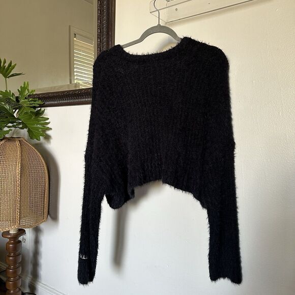 Asos Collusion Women's Cozy Fuzzy Black Long Sleeve Sweater Sz 0 Cropped Top - Picture 4 of 5